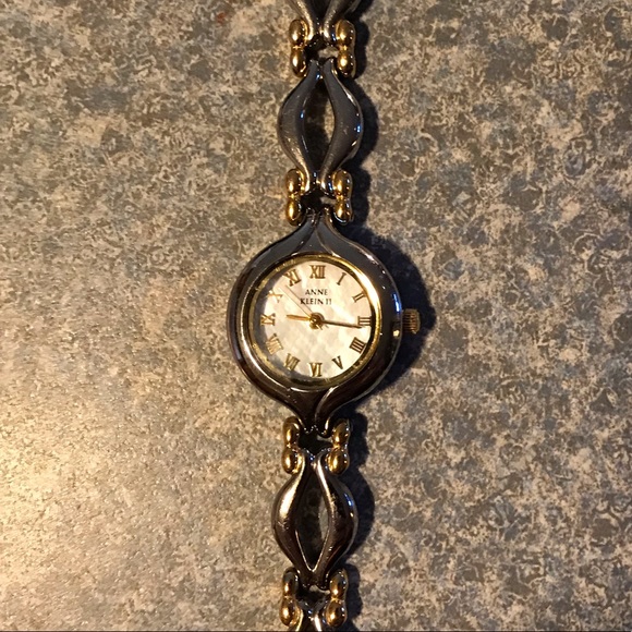 Anne Klein 2 Quartz Watch - Working Condition - Picture 2 of 8